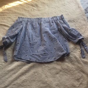 Off the shoulder shirt with sleeve ties